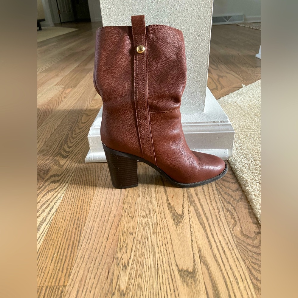 Nine West HARBOURNO - some scratches on heel (as pictured).